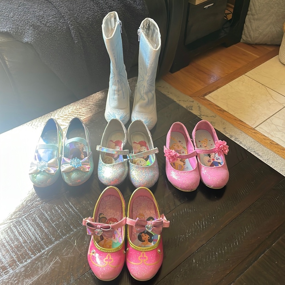 👠 Disney Princess shoes bundle